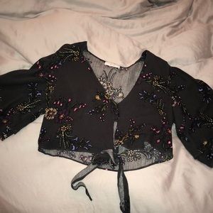 Flare sleeve tie front top